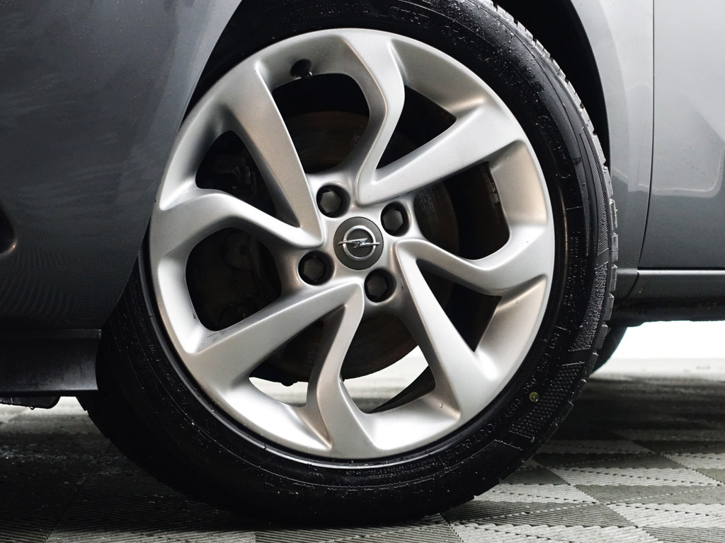 
Opel Corsa 1.0 Turbo Edition- Clima, Cruise, Trekhaak, Design Interieur, Sport Pakket vol									