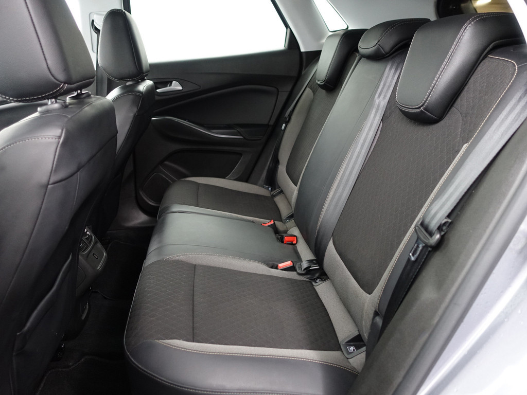 
								Opel Grandland X 1.2 Turbo Business Elegance Aut- Two Tone, CarPlay, 360 Camera, Sfeerverlichting, Ada Cruise, Xenon Led vol									