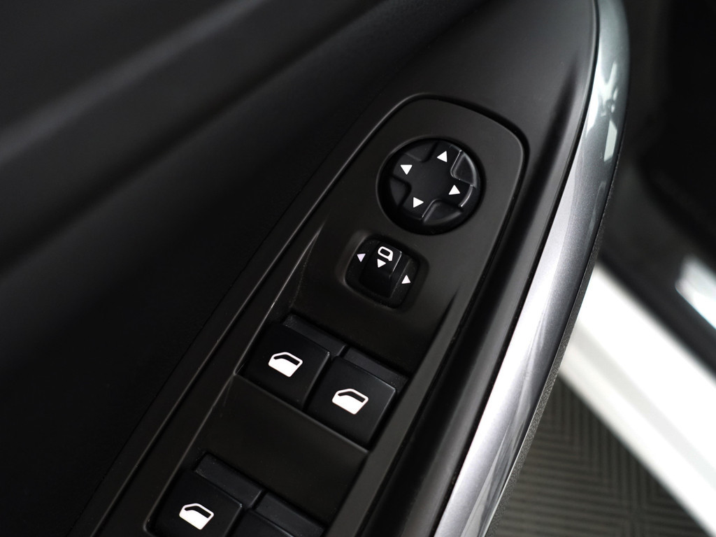 
Opel Grandland X 1.2 Turbo Ultimate Aut- Two Tone, Carplay, Park Assist, Lane Assist, Sfeerverlichting, Led, Sport Interieur vol									