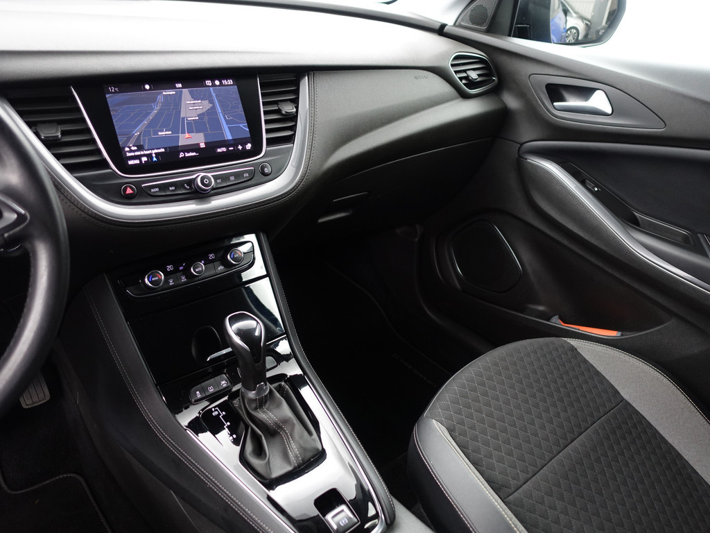 
Opel Grandland X 1.2 Turbo Executive Aut- Comfort Interieur, Park Assist, Lane Assist, CarPlay, Navi, Clima, Led vol									