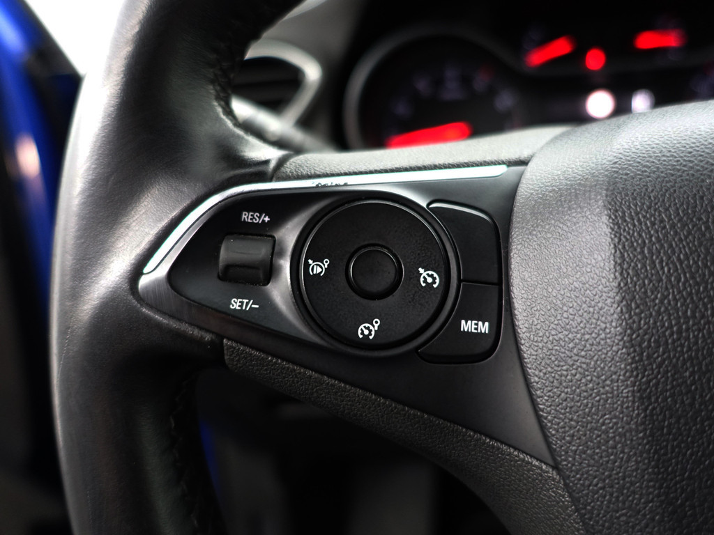 
Opel Grandland X 1.2 Turbo Executive Aut- Comfort Interieur, Park Assist, Lane Assist, CarPlay, Navi, Clima, Led vol									