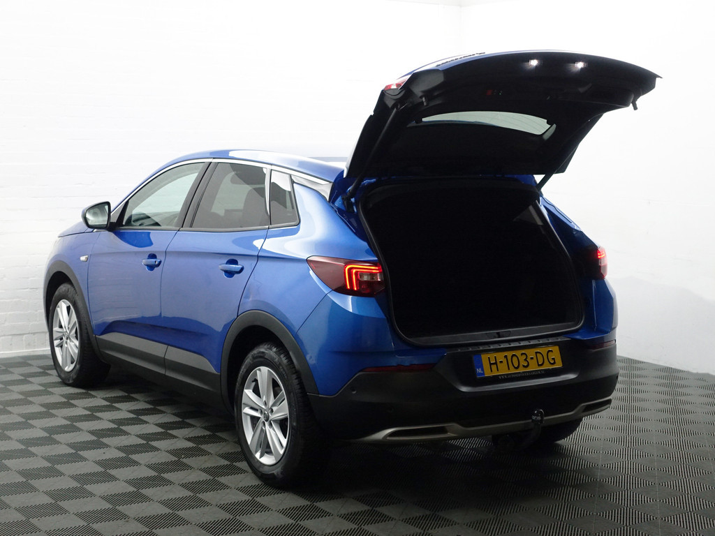 
Opel Grandland X 1.2 Turbo Executive Aut- Comfort Interieur, Park Assist, Lane Assist, CarPlay, Navi, Clima, Led vol									