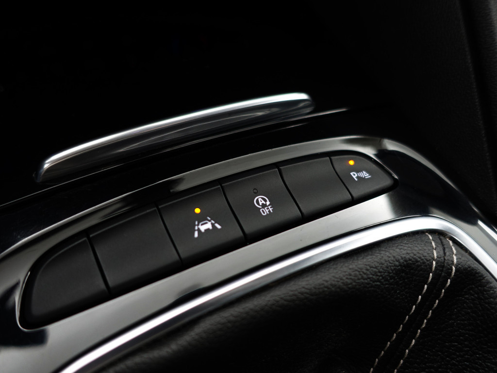 
Opel Insignia Grand Sport 1.5 Turbo OPC Line- Stuur/Stoelverwarming, Xenon Led, Lane Assist, Virtual Cockpit, Camera, Sport Interieur vol									