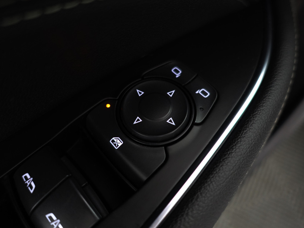 
Opel Insignia Grand Sport 1.5 Turbo OPC Line- Stuur/Stoelverwarming, Xenon Led, Lane Assist, Virtual Cockpit, Camera, Sport Interieur vol									