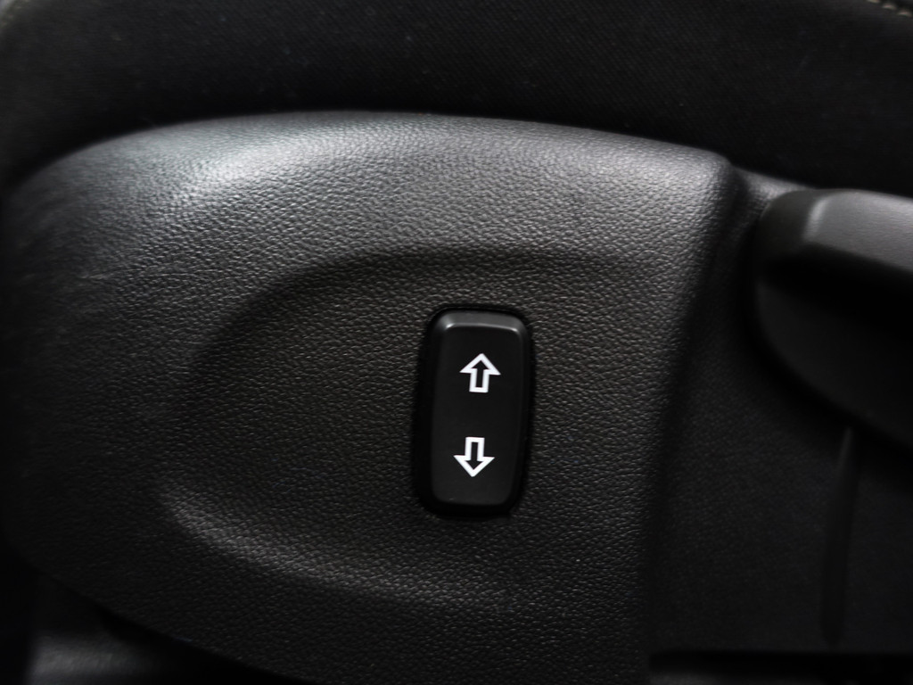 
Opel Insignia Grand Sport 1.5 Turbo OPC Line- Stuur/Stoelverwarming, Xenon Led, Lane Assist, Virtual Cockpit, Camera, Sport Interieur vol									