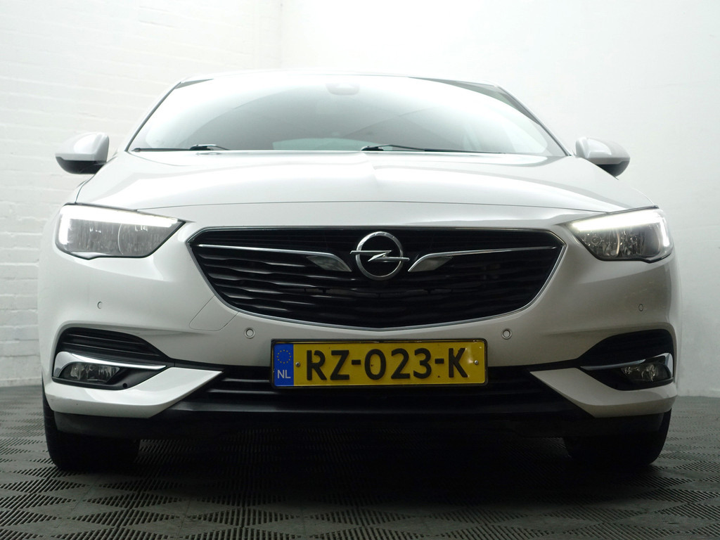
Opel Insignia Grand Sport 1.5 Turbo OPC Line- Stuur/Stoelverwarming, Xenon Led, Lane Assist, Virtual Cockpit, Camera, Sport Interieur vol									