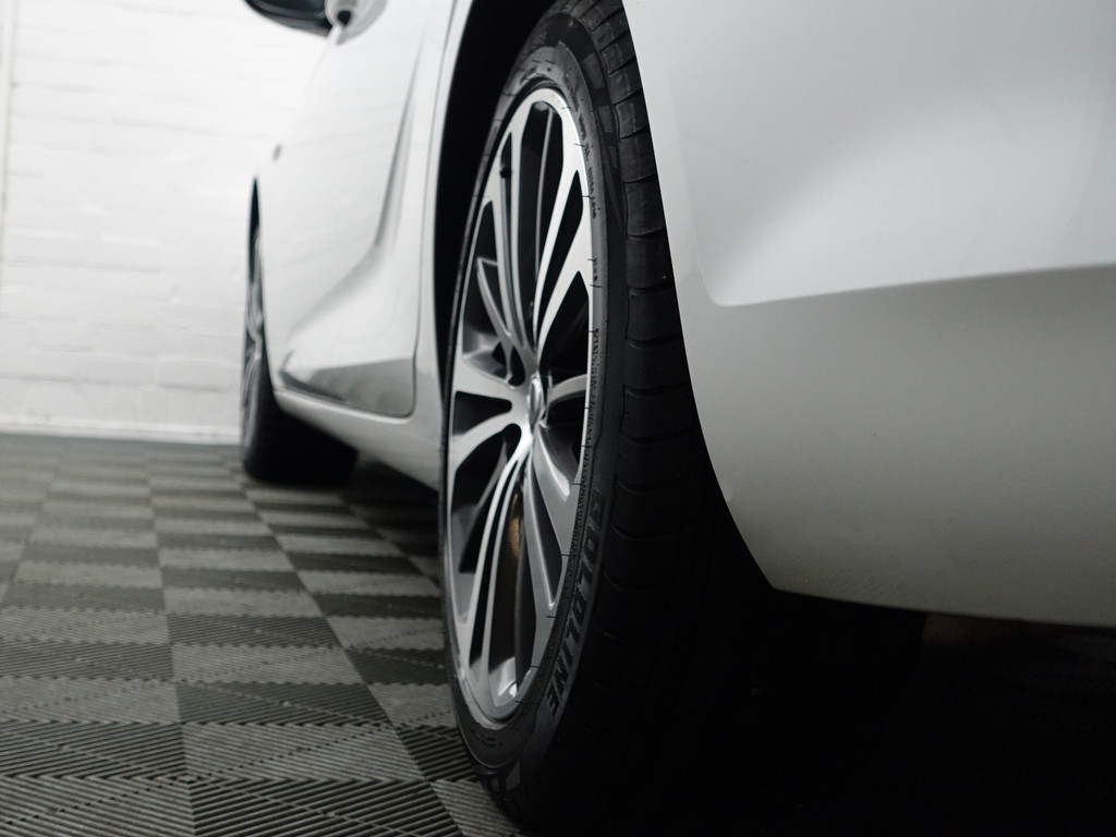 
Opel Insignia Grand Sport 1.5 Turbo OPC Line- Stuur/Stoelverwarming, Xenon Led, Lane Assist, Virtual Cockpit, Camera, Sport Interieur vol									