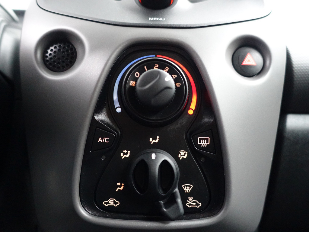 
Peugeot 108 1.0 e-VTi Active- Clima, Comfort Interieur, Bluetooth Multimedia, Elek Pakket vol									