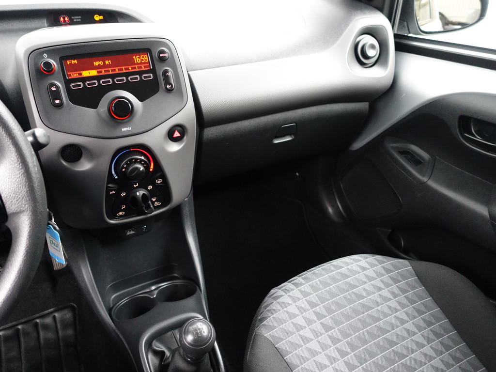 
Peugeot 108 1.0 e-VTi Active- Clima, Comfort Interieur, Bluetooth Multimedia, Elek Pakket vol									