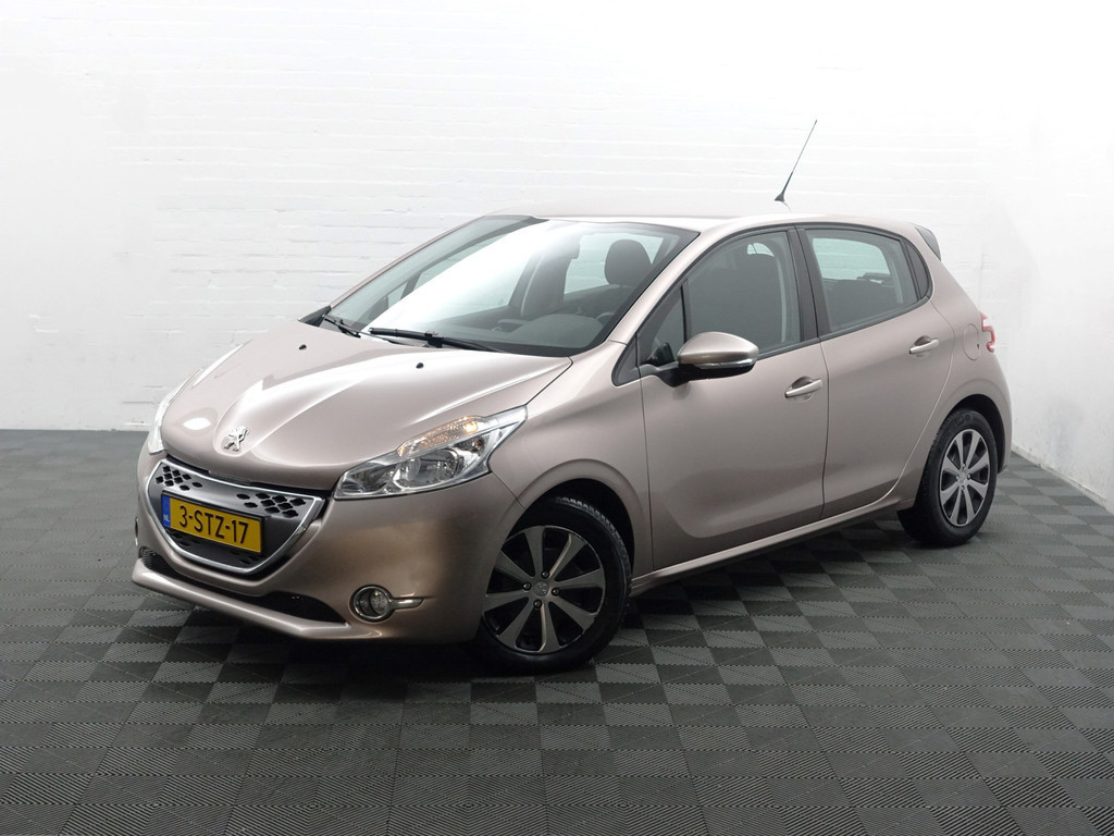 
								Peugeot 208 1.4 e-HDi Active Aut- Stoelverwarming, Cruise, Clima, Bluetooth Multimedia, Comfort Interieur vol									