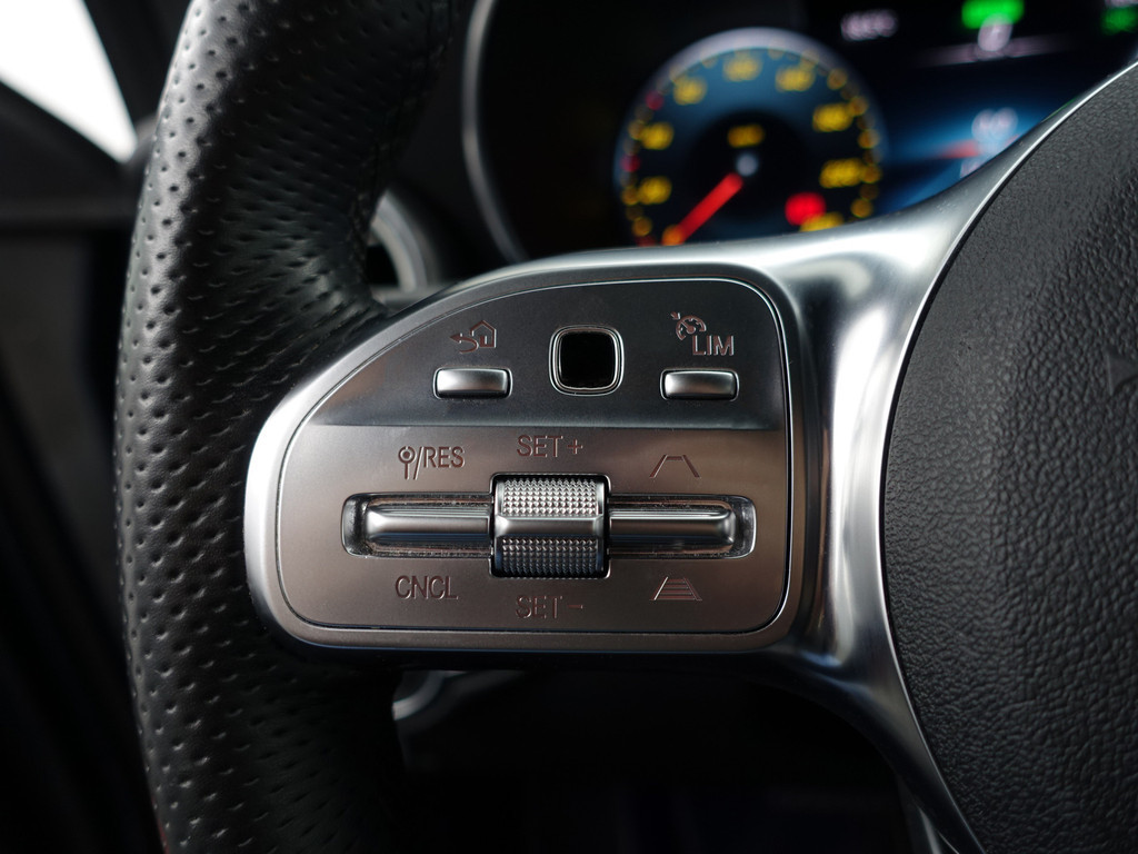 
Mercedes-Benz GLC Coupé 200 AMG Night Edition Aut- Carbon, Schuifdak, Virtual Cockpit, Sfeerverlichting, Memory Seats, Carplay, Burmester vol									