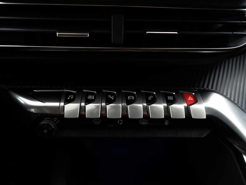 
								Peugeot 3008 1.2 PureTech Premium Aut- Xenon Led, 360 Camera, CarPlay, Carbon, Lane Assist, Keyless, Dynamic Select, Virtual Cockpit vol									