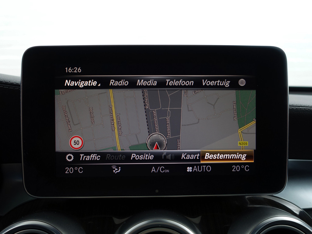 
								Mercedes-Benz GLC 350e 4MATIC AMG Prestige Plus Aut- Panoramadak, Burmester Audio, Keyless, Leder Sport Interieur, Xenon Led vol									