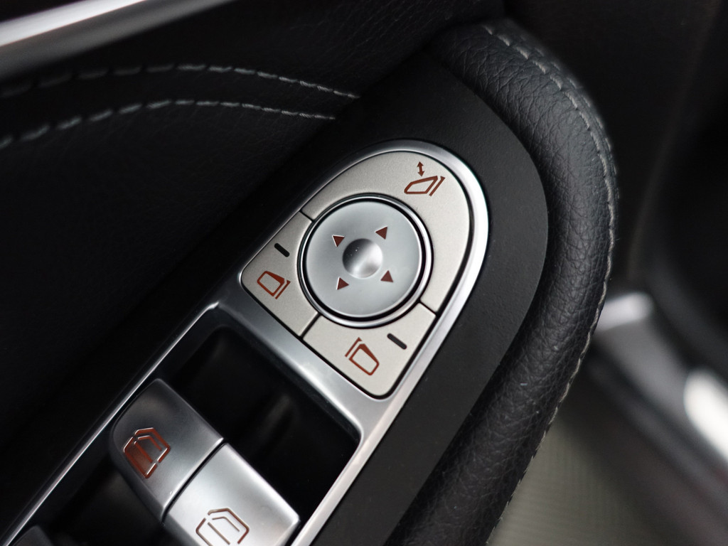
								Mercedes-Benz GLC 350e 4MATIC AMG Prestige Plus Aut- Panoramadak, Burmester Audio, Keyless, Leder Sport Interieur, Xenon Led vol									
