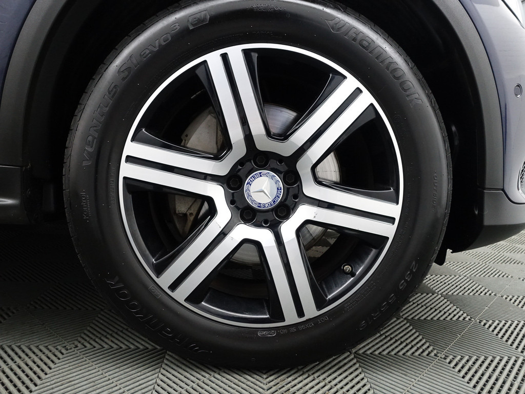 
Mercedes-Benz GLC 250 d 4MATIC AMG Prestige Aut- Xenon Led, Sfeerverlichting, Treeplanken, Camera, Keyless, Elek Trekhaak vol									