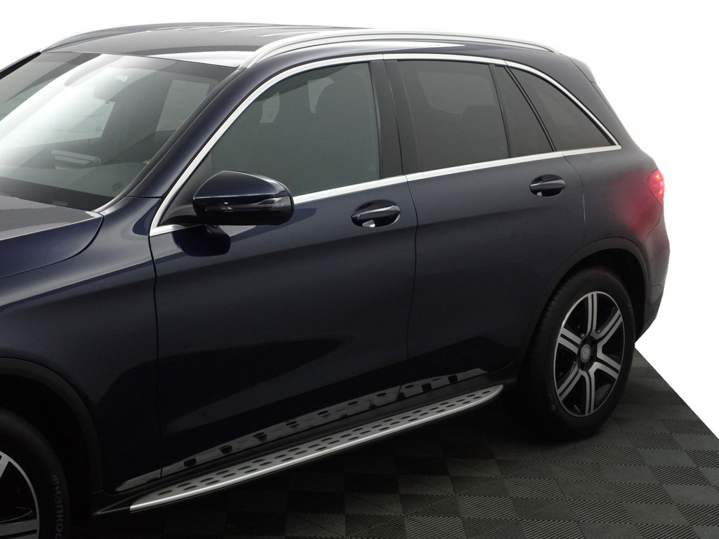 
Mercedes-Benz GLC 250 d 4MATIC AMG Prestige Aut- Xenon Led, Sfeerverlichting, Treeplanken, Camera, Keyless, Elek Trekhaak vol									