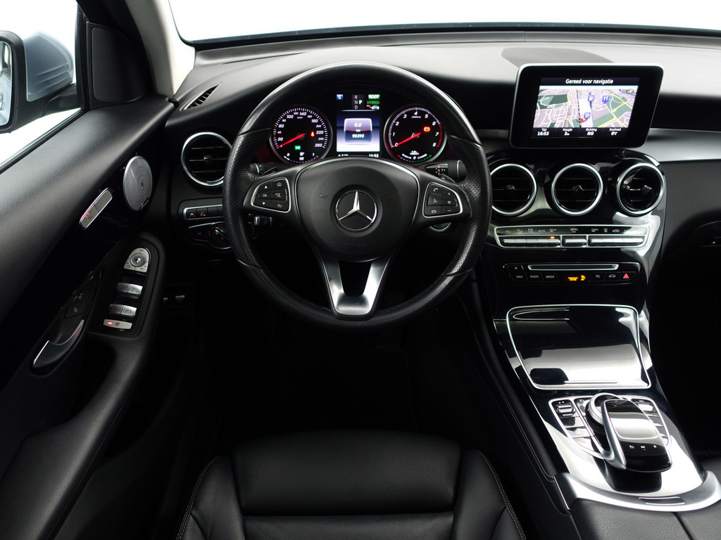 
								Mercedes-Benz GLC Coupé 350e 4MATIC AMG Prestige Plus Aut- Schuifdak, Burmester Audio, Keyless, Lane Assist, Xenon Led, Leder Interieur vol									
