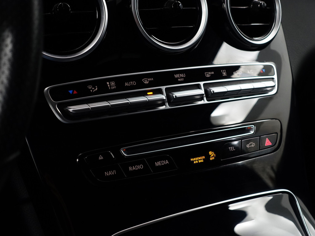 
								Mercedes-Benz GLC Coupé 350e 4MATIC AMG Prestige Plus Aut- Schuifdak, Burmester Audio, Keyless, Lane Assist, Xenon Led, Leder Interieur vol									