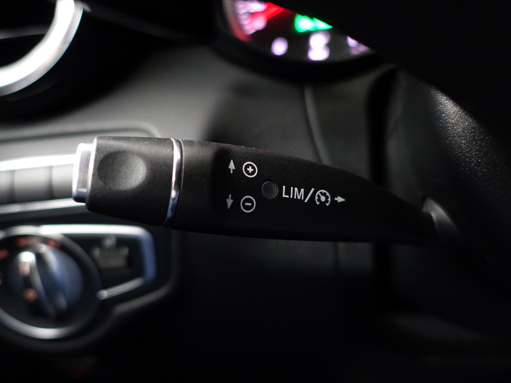 
								Mercedes-Benz GLC Coupé 350e 4MATIC AMG Prestige Plus Aut- Schuifdak, Burmester Audio, Keyless, Lane Assist, Xenon Led, Leder Interieur vol									