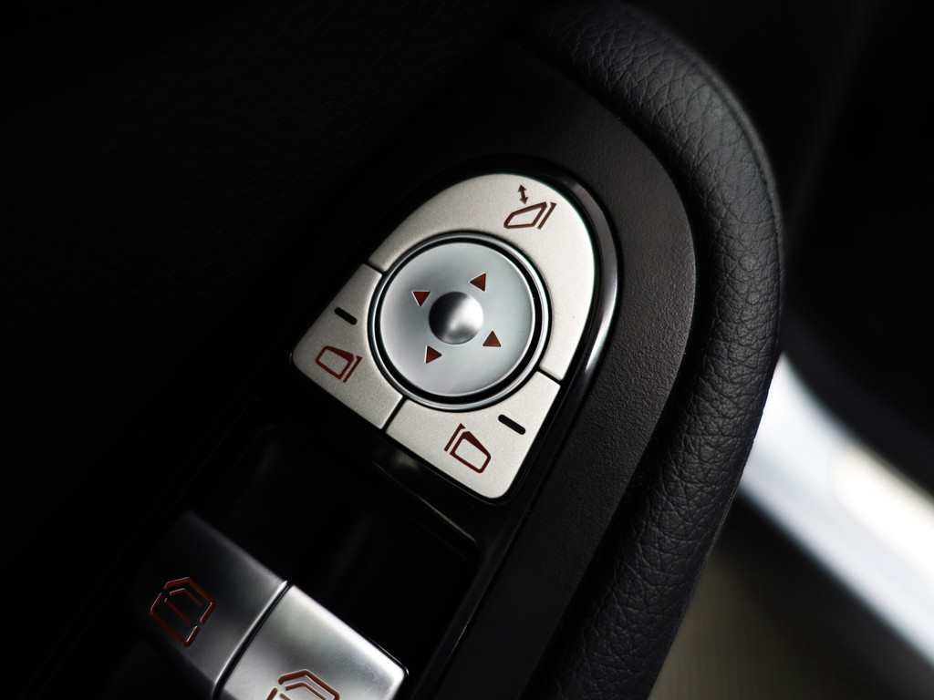 
								Mercedes-Benz GLC Coupé 350e 4MATIC AMG Prestige Plus Aut- Schuifdak, Burmester Audio, Keyless, Lane Assist, Xenon Led, Leder Interieur vol									
