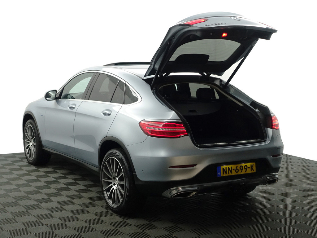 
								Mercedes-Benz GLC Coupé 350e 4MATIC AMG Prestige Plus Aut- Schuifdak, Burmester Audio, Keyless, Lane Assist, Xenon Led, Leder Interieur vol									