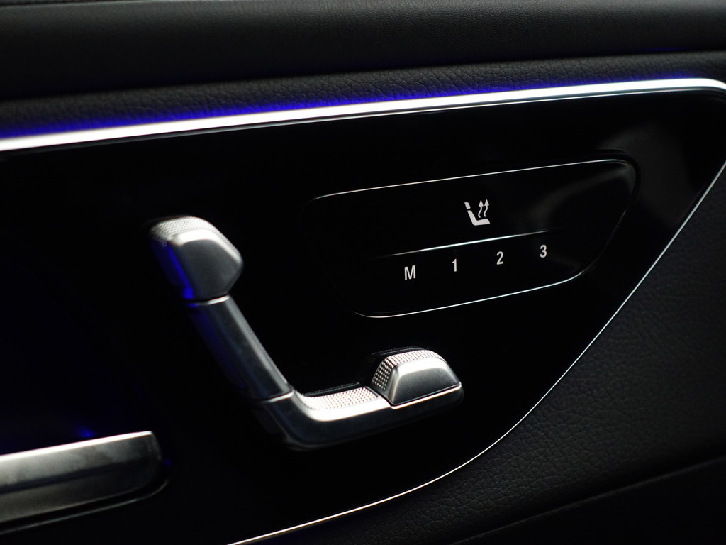 
Mercedes-Benz GLC 400e 4MATIC AMG Line- Achteras besturing, Burmester Audio, Head Up, Panoramadak, Carbon, Sfeerverlichting vol									