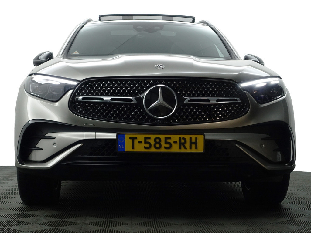 
Mercedes-Benz GLC 400e 4MATIC AMG Line- Achteras besturing, Burmester Audio, Head Up, Panoramadak, Carbon, Sfeerverlichting vol									