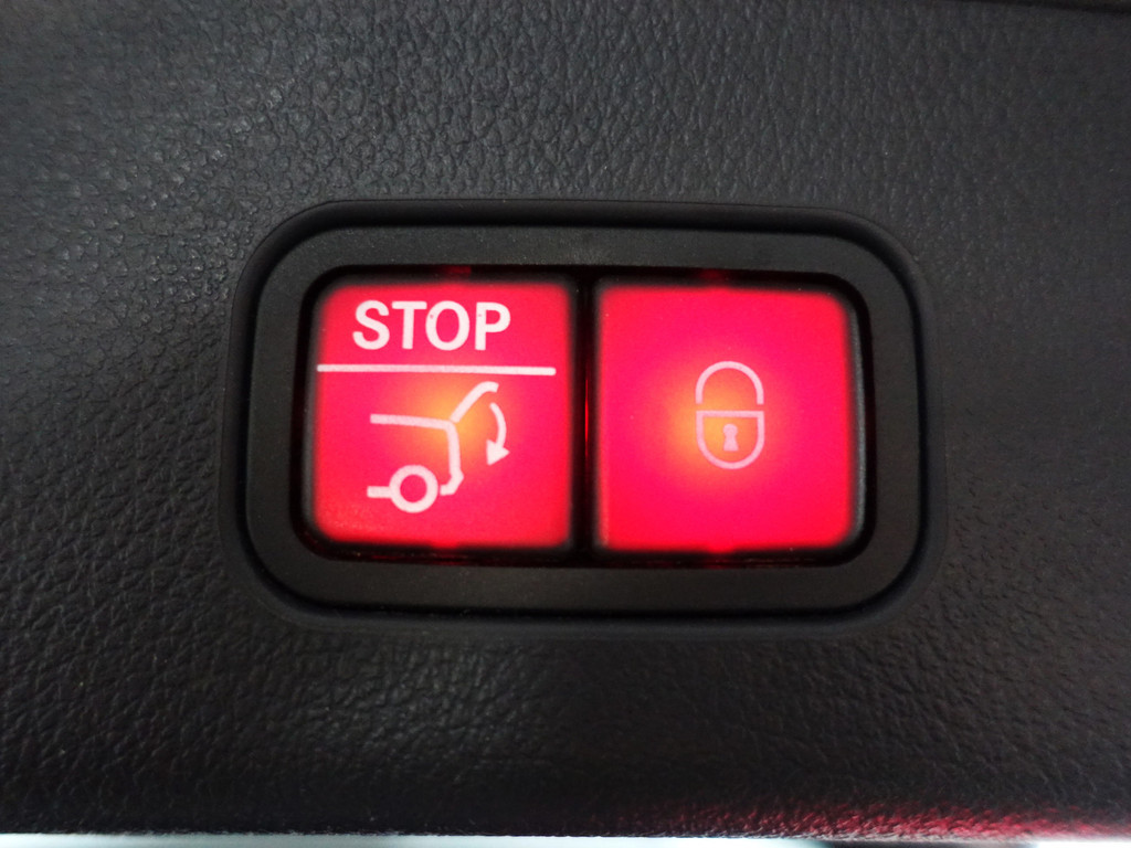 
Mercedes-Benz GLC 400e 4MATIC AMG Line- Achteras besturing, Burmester Audio, Head Up, Panoramadak, Carbon, Sfeerverlichting vol									