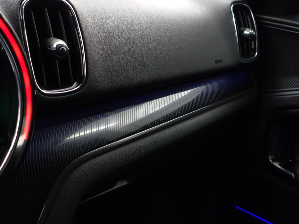 
								MINI Countryman 2.0 Cooper S 192pk John Cooper Works Aut- Two Tone, Panoramadak, Sfeerverlichting, Ada Cruise, Xenon Led, Dynamic Select vol									