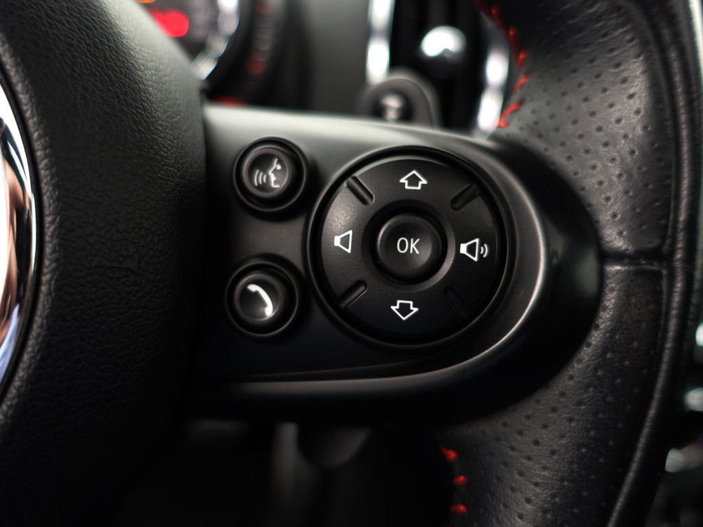 
								MINI Countryman 2.0 Cooper S 192pk John Cooper Works Aut- Two Tone, Panoramadak, Sfeerverlichting, Ada Cruise, Xenon Led, Dynamic Select vol									
