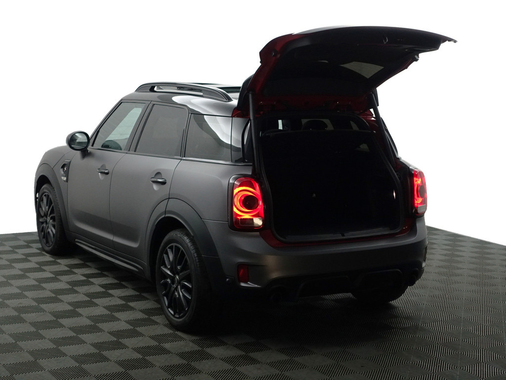 
								MINI Countryman 2.0 Cooper S 192pk John Cooper Works Aut- Two Tone, Panoramadak, Sfeerverlichting, Ada Cruise, Xenon Led, Dynamic Select vol									