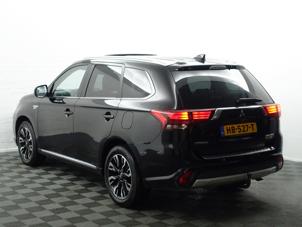 
								Mitsubishi Outlander 2.0 PHEV Instyle+ Aut- Schuifdak, Design Leder Interieur, 360 Camera, Stuur/Stoelverwarming, Ada Cruise vol									