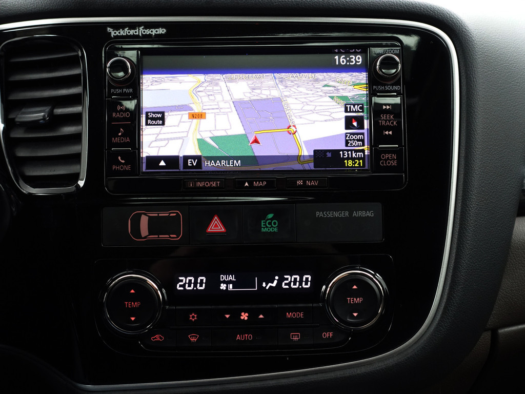 
								Mitsubishi Outlander 2.0 PHEV Instyle+ Aut- Schuifdak, Design Leder Interieur, 360 Camera, Stuur/Stoelverwarming, Ada Cruise vol									