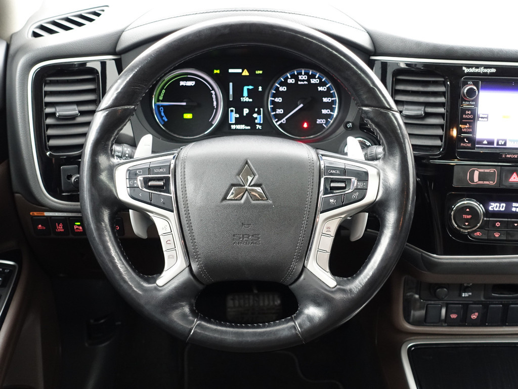 
								Mitsubishi Outlander 2.0 PHEV Instyle+ Aut- Schuifdak, Design Leder Interieur, 360 Camera, Stuur/Stoelverwarming, Ada Cruise vol									