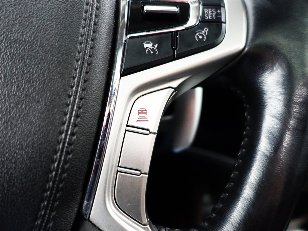
								Mitsubishi Outlander 2.0 PHEV Instyle+ Aut- Schuifdak, Design Leder Interieur, 360 Camera, Stuur/Stoelverwarming, Ada Cruise vol									