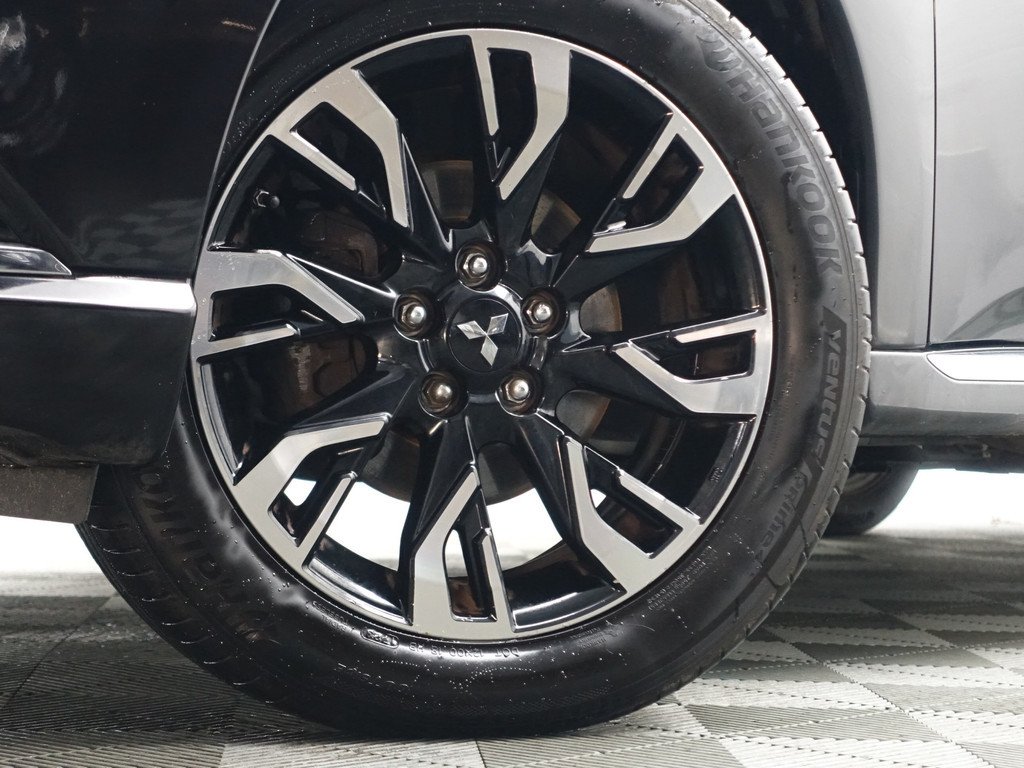 
								Mitsubishi Outlander 2.0 PHEV Instyle+ Aut- Schuifdak, Design Leder Interieur, 360 Camera, Stuur/Stoelverwarming, Ada Cruise vol									