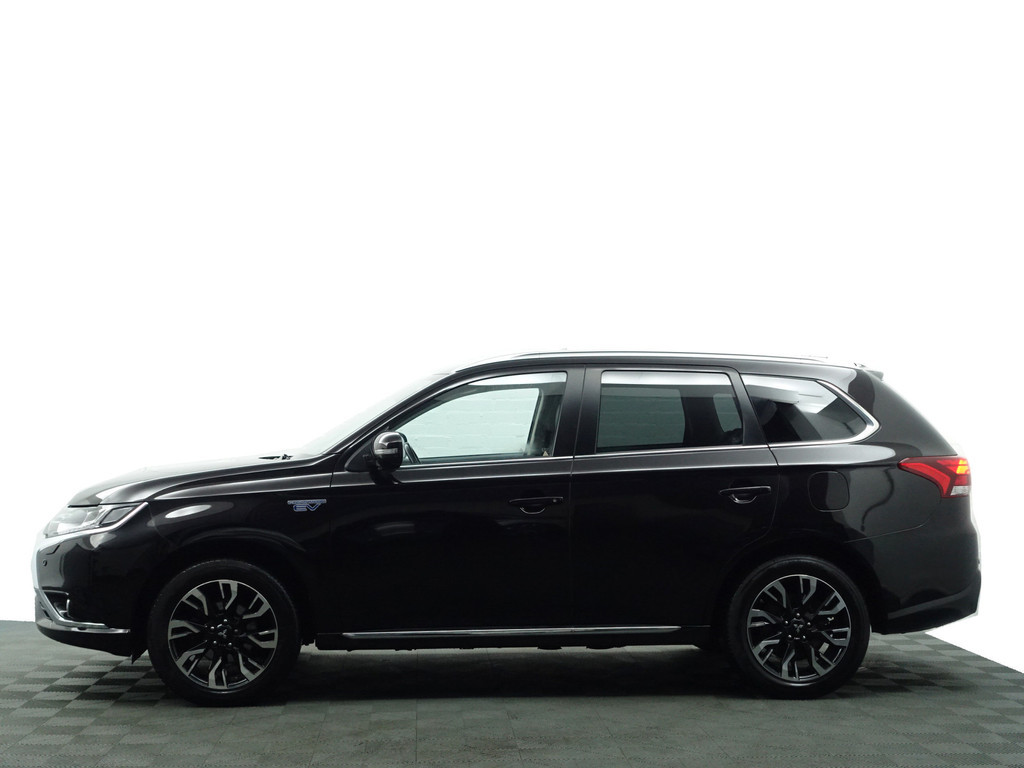 
								Mitsubishi Outlander 2.0 PHEV Instyle+ Aut- Schuifdak, Design Leder Interieur, 360 Camera, Stuur/Stoelverwarming, Ada Cruise vol									