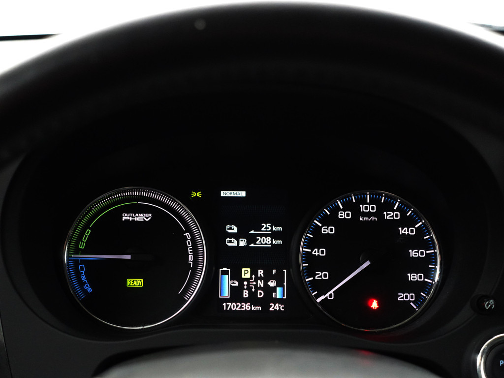 
								Mitsubishi Outlander 2.0 PHEV 4WD Executive Edition X-Line Aut- Camera, Trekhaak, Leder Interieur, Navi, Clima, Cruise vol									