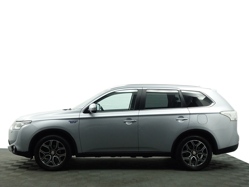 
								Mitsubishi Outlander 2.0 PHEV 4WD Executive Edition X-Line Aut- Camera, Trekhaak, Leder Interieur, Navi, Clima, Cruise vol									