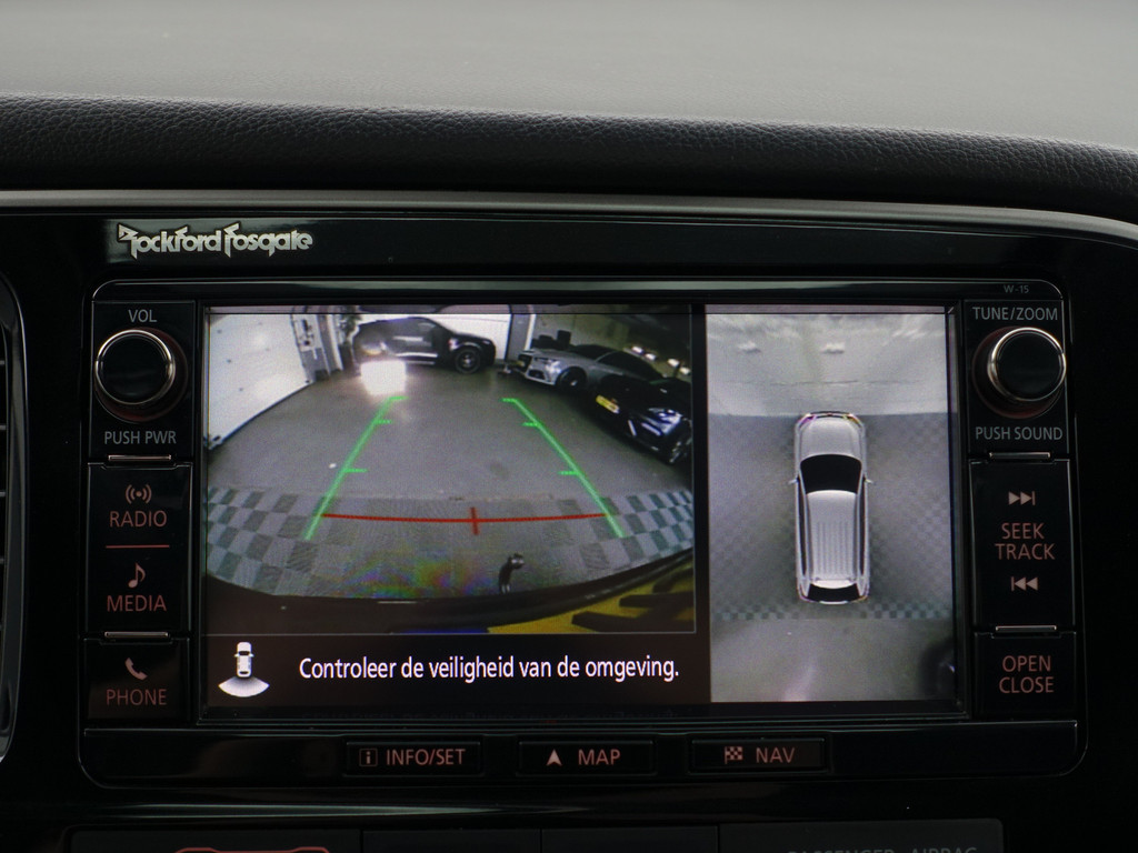 
Mitsubishi Outlander 2.0 PHEV instyle+ Aut- Schuifdak, 360 Camera, Xenon Led, Stuur/Stoelverwarming, Ada Cruise vol									