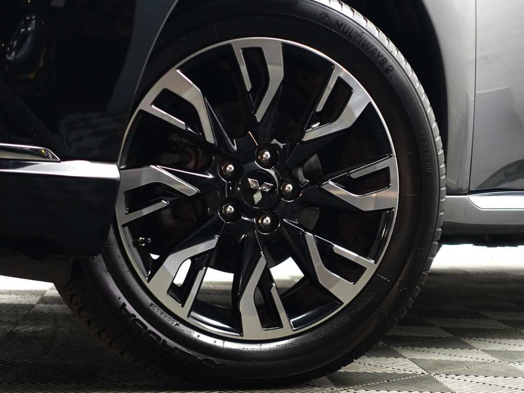 
Mitsubishi Outlander 2.0 PHEV instyle+ Aut- Schuifdak, 360 Camera, Xenon Led, Stuur/Stoelverwarming, Ada Cruise vol									