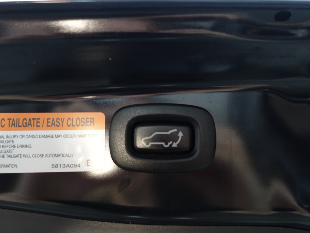 
Mitsubishi Outlander 2.0 PHEV instyle+ Aut- Schuifdak, 360 Camera, Xenon Led, Stuur/Stoelverwarming, Ada Cruise vol									