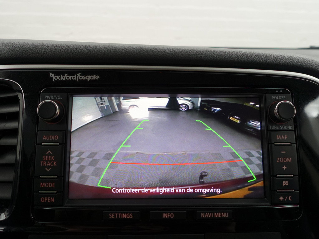 
								Mitsubishi Outlander 2.0 Instyle+ Aut- 7 Pers, Schuifdak, Camera, Stoelverwarming, Trekhaak, Leder Interieur vol									
