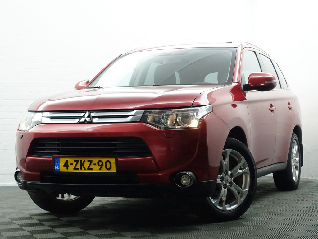 
								Mitsubishi Outlander 2.0 Instyle+ Aut- 7 Pers, Schuifdak, Camera, Stoelverwarming, Trekhaak, Leder Interieur vol									