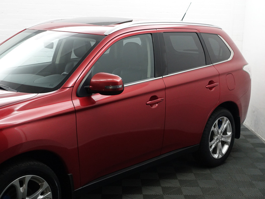 
								Mitsubishi Outlander 2.0 Instyle+ Aut- 7 Pers, Schuifdak, Camera, Stoelverwarming, Trekhaak, Leder Interieur vol									