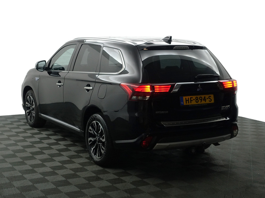 
								Mitsubishi Outlander 2.0 PHEV Instyle Aut- Xenon Led, Camera, Stoelverwarming, Sport Interieur, Clima, Ada Cruise vol									