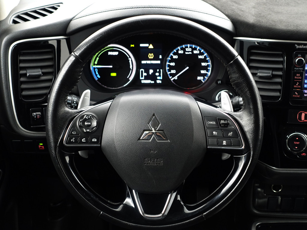 
								Mitsubishi Outlander 2.0 PHEV Instyle Aut- Xenon Led, Camera, Stoelverwarming, Sport Interieur, Clima, Ada Cruise vol									