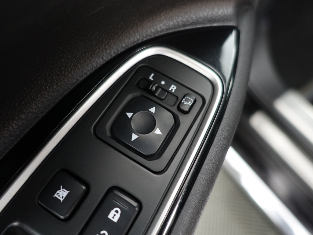 
								Mitsubishi Outlander 2.0 PHEV Instyle Aut- Xenon Led, Camera, Stoelverwarming, Sport Interieur, Clima, Ada Cruise vol									