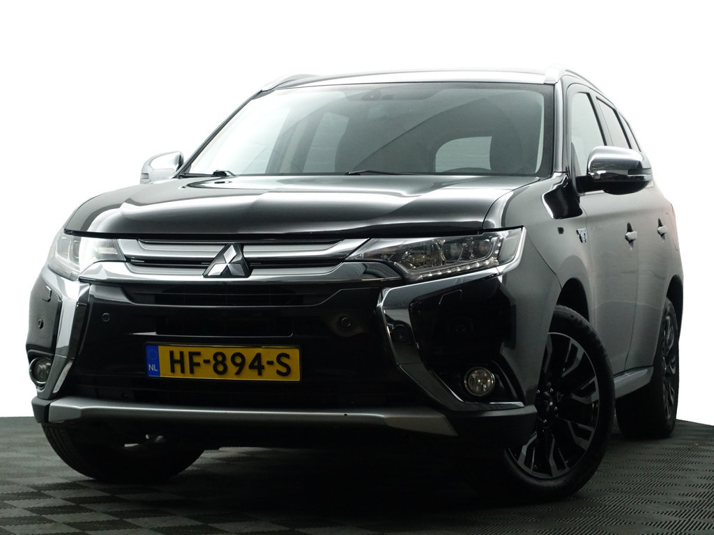
								Mitsubishi Outlander 2.0 PHEV Instyle Aut- Xenon Led, Camera, Stoelverwarming, Sport Interieur, Clima, Ada Cruise vol									