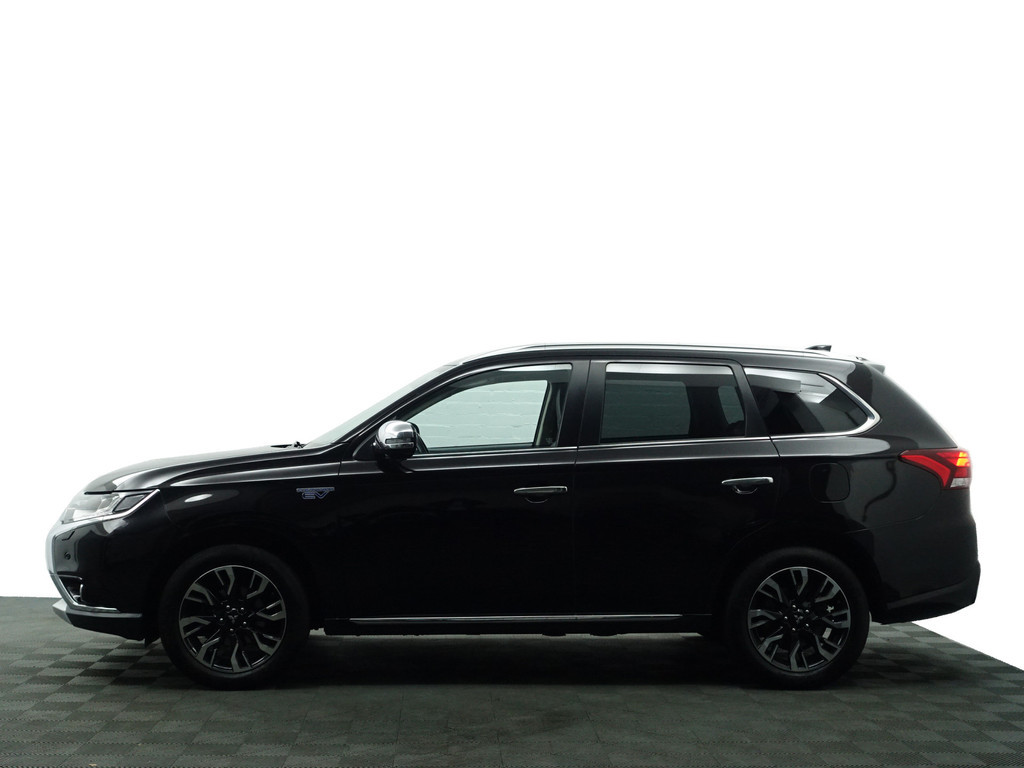 
								Mitsubishi Outlander 2.0 PHEV Instyle Aut- Xenon Led, Camera, Stoelverwarming, Sport Interieur, Clima, Ada Cruise vol									